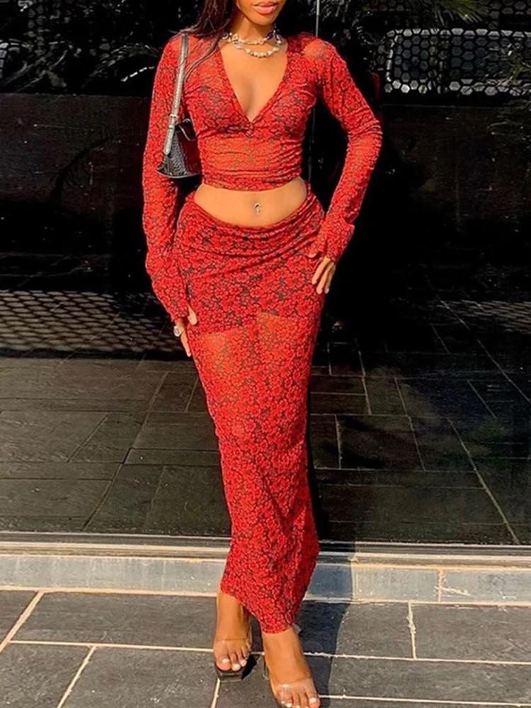

2023 European And American Summer New Fashion Printed Sexy Deep V Long-Sleeved Crop Top Clothing Bag Buttock Half Skirt Suit