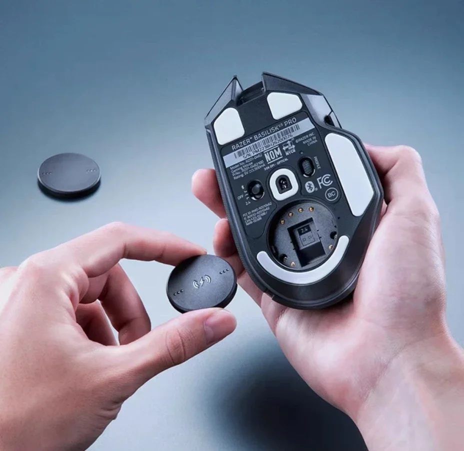 Razer Basilisk V3 マウス スタンド充電器付き 有線u0026ワイヤレス razer basilisk ultimate 充電ドックの通販