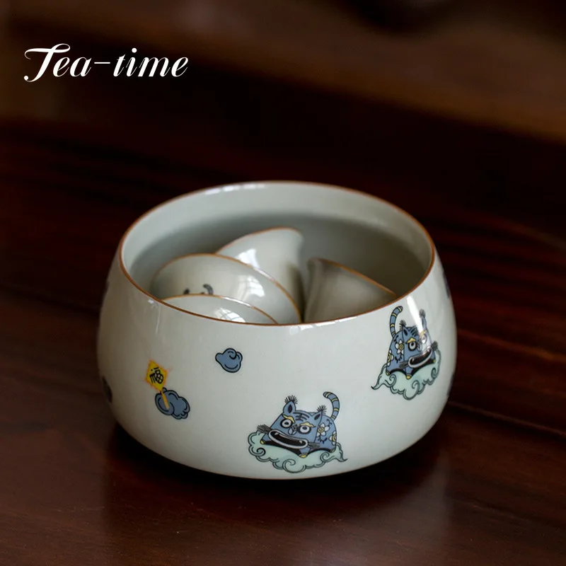 

850ml Honey Glaze Tea Wash Jianshui Household Ceramic Creative Little Tiger Kung Fu Tea Set Water Storage Wash Tea Residue Tank