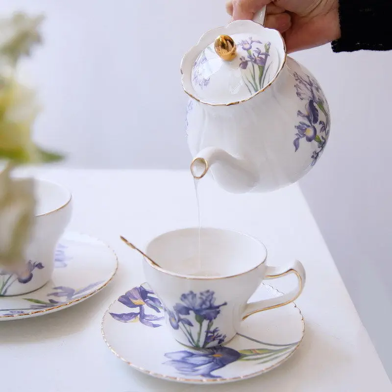 Vintage Blue and White Ceramic Coffee Pot Tea Cups and Saucer Sets Luxury  English Afternoon Tea