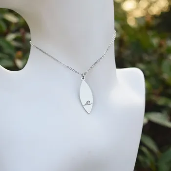 Collana per tavola da surf oceanica Gioielli bohémien fatti a mano Collana con nome per tavola da surf impermeabile in acciaio inossidabile 316l 1