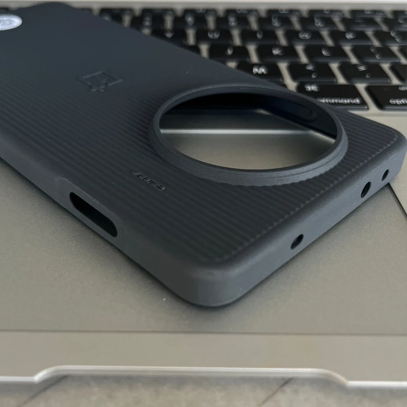 Slim Shockproof Matte Soft TPU Rubber Back Case - Anti-Fingerprint Stripe Line Skin Cover
