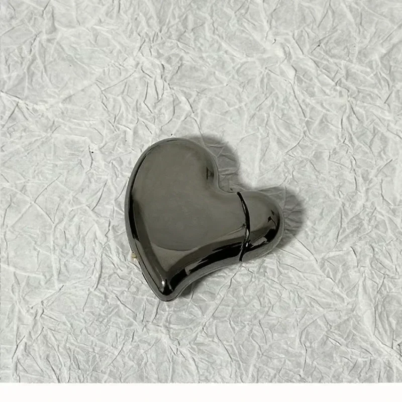 New Alloy Metal Inflatable Lighter With Love Shaped Portable Luxury High Quality Personalized Design As a Gift for Men and Women 5