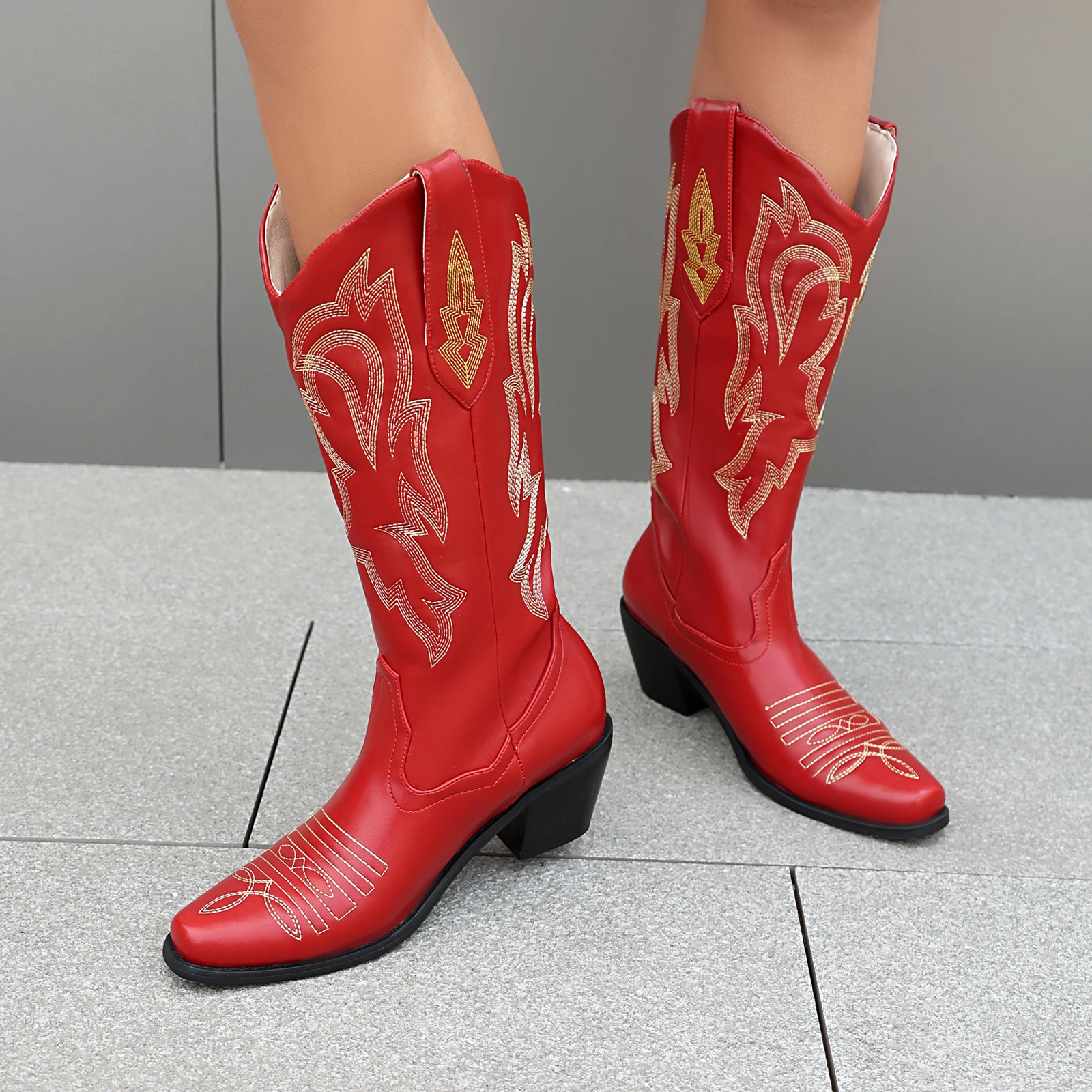 Red Cowgirls Western Boots Women's Embroidery Mid Calf Boots Retro Leather Shoes 2024 New Spring Autumn Comfy Chunky Med Heels