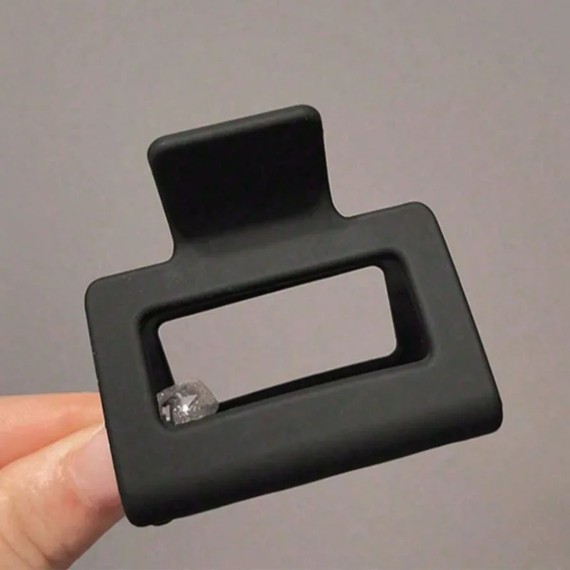 Minimalist Hair Clips - Lightweight Plastic Snap Clip in Black/White/Brown/Khaki, All-Day Hold for Fine to Thick Hair,