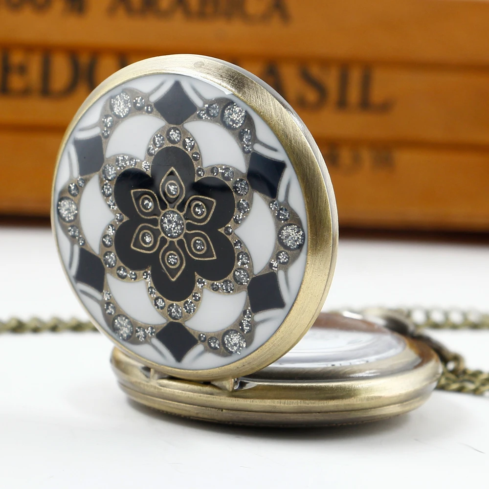 Рисунок 2 - Женские кварцевые часы в корейском ретро стиле