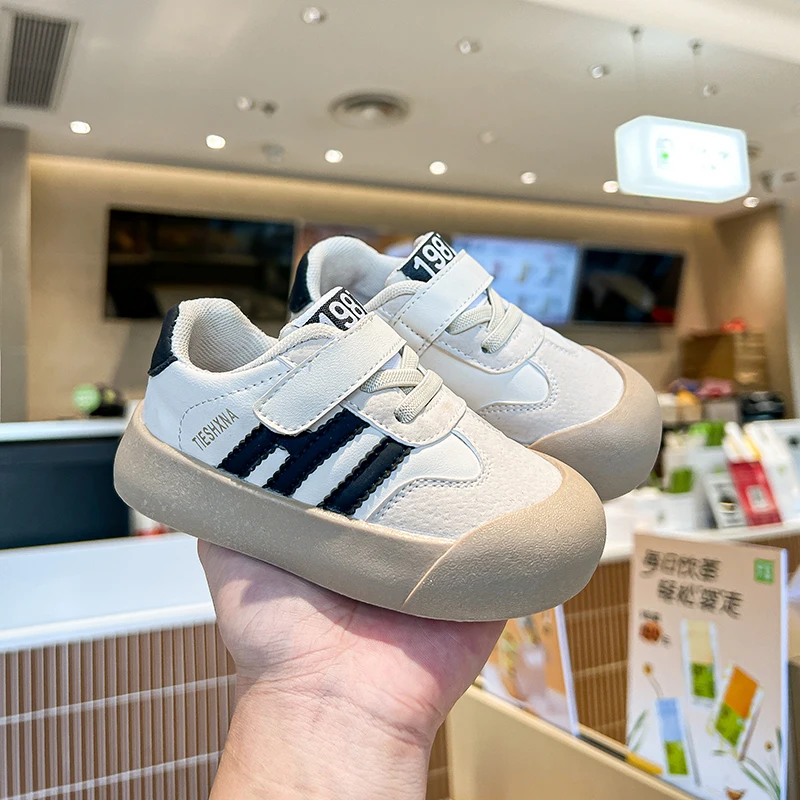 Baskets décontractées pour enfants, chaussures de sport respirantes pour garçons et filles, chaussures de tennis, mode printemps, blanches, plates, course à pied_voghion.com