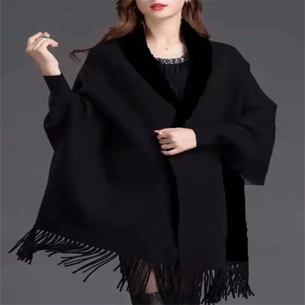 

Women Cape Solid Black New Long Batwing Sleeves Outside Winter Plus Size Knitted Poncho Outside Streetwear Warm Tassel Coat