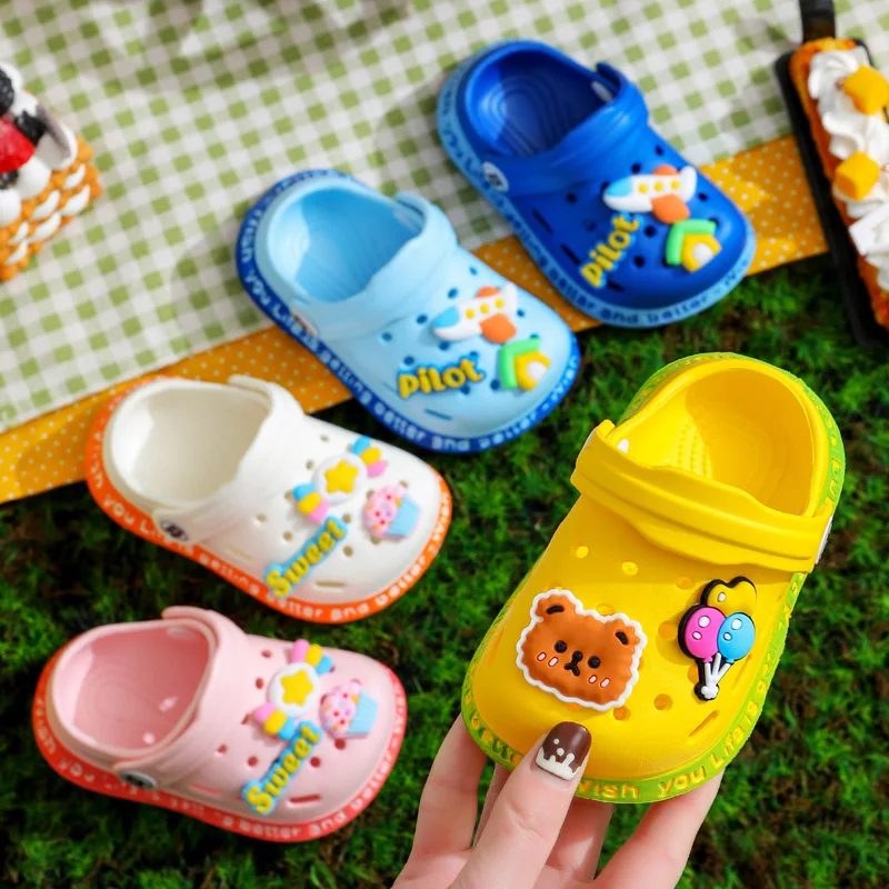 

Summer Baby Shoes Cartoon Cave Hole Sandals Garden Beach Slippers Quick Drying Sandals Non-Slip Soft Soled Children Garden Shoes