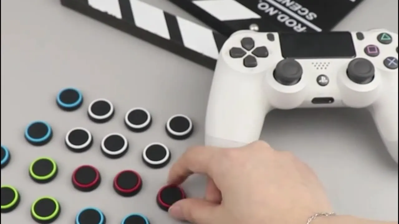 Lot De 8 Capuchons En Silicone Pour Sticks Analogiques PS5/PS4/PS3/Xbox One - Couleur Noir - Neuf