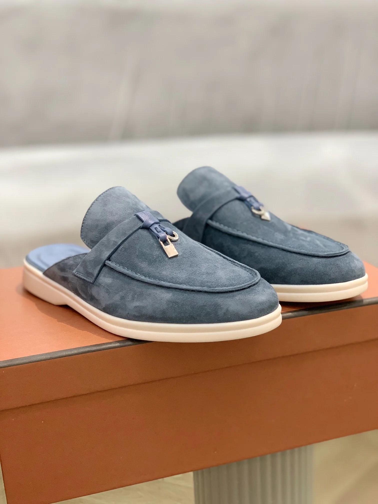 Slippers 2024 Summer New Women's Genuine Leather Bag Head Half Tug Outer Wear Moeller Lazy Shoes