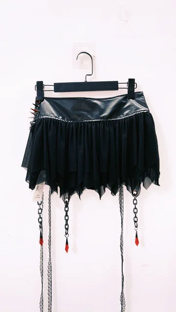 Spikey O-Ring Skirt 22