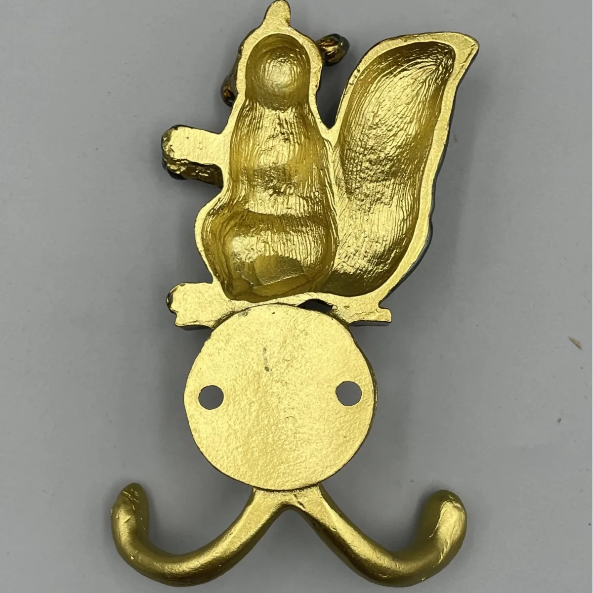 Originality Hook Cute Squirrel Metal Luxury Hook Clothes Hanging Hooks for Home Decoration Key Hanger  Wall Key Holder 3
