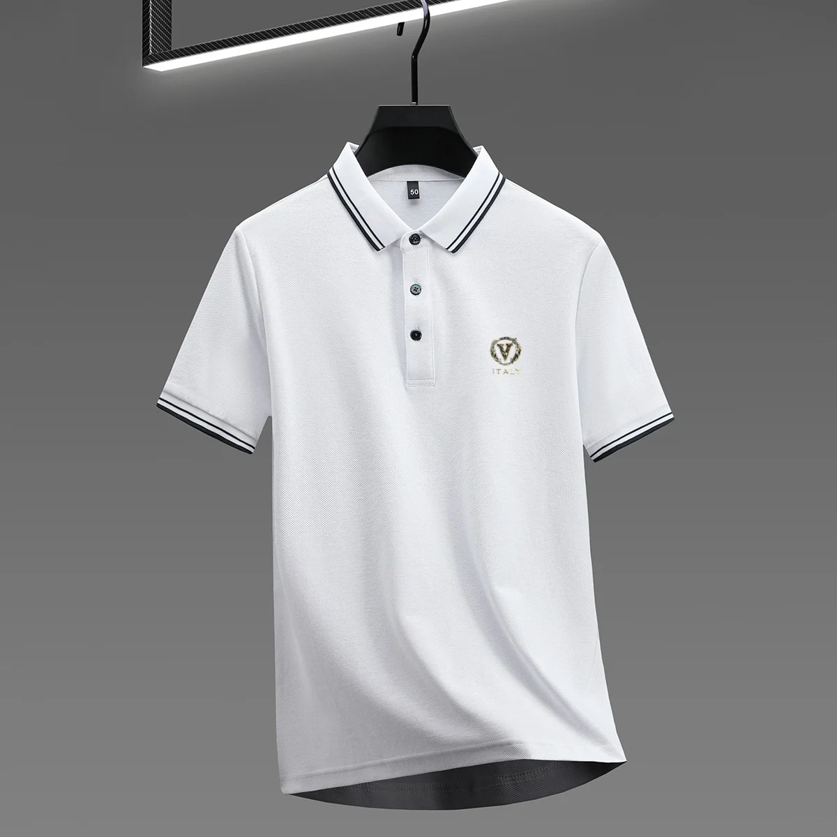 Casual men’s polo T-shirt with lapel collar