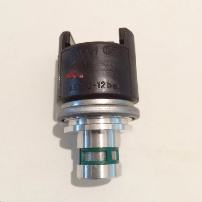 

856 50D 862 842 Accessories ZF0501313375 Solenoid valve 4WG200 gearbox