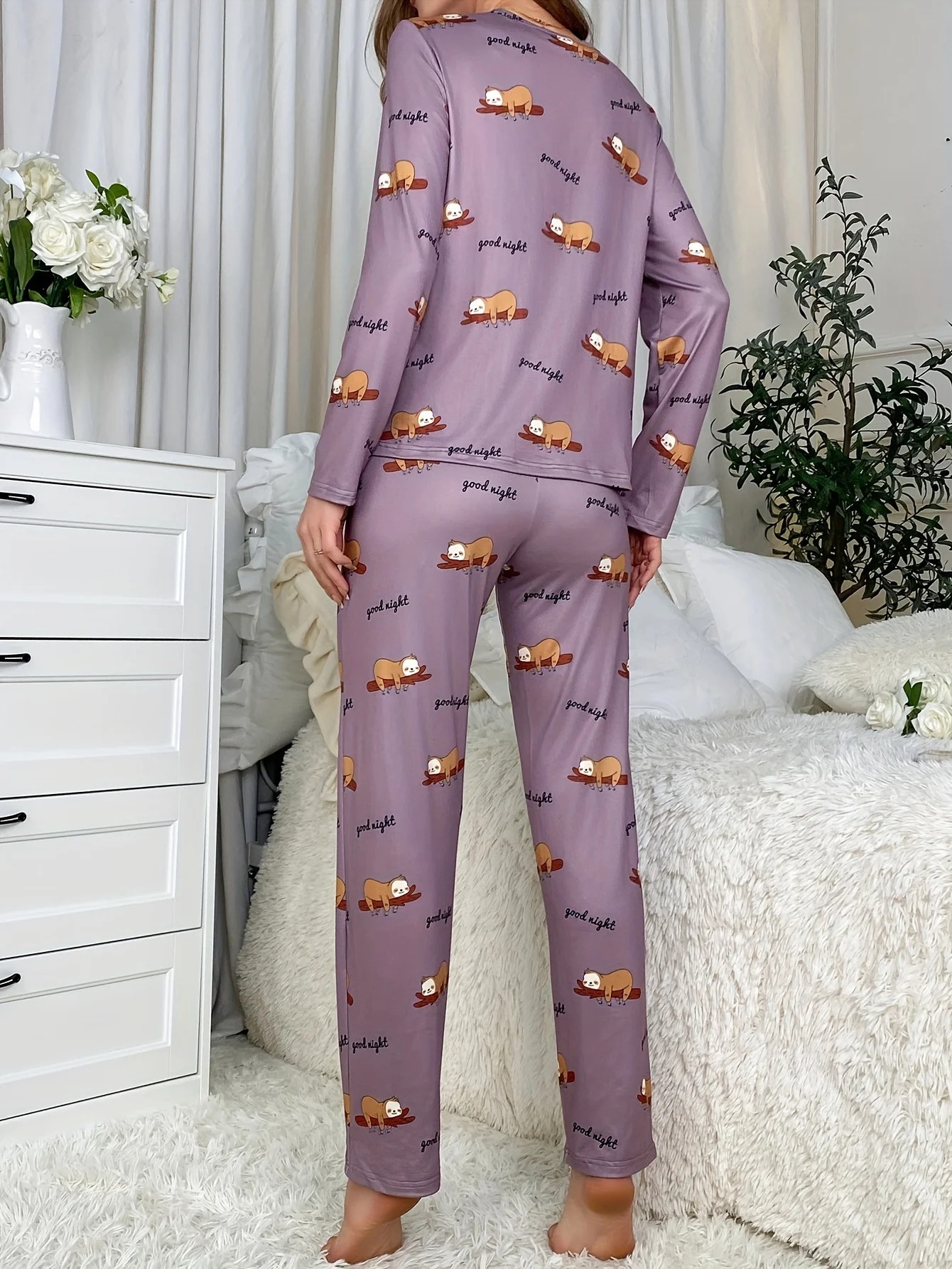 Women's new style casual pajamas set cartoon long sleeves and pants two sets of cute home wear