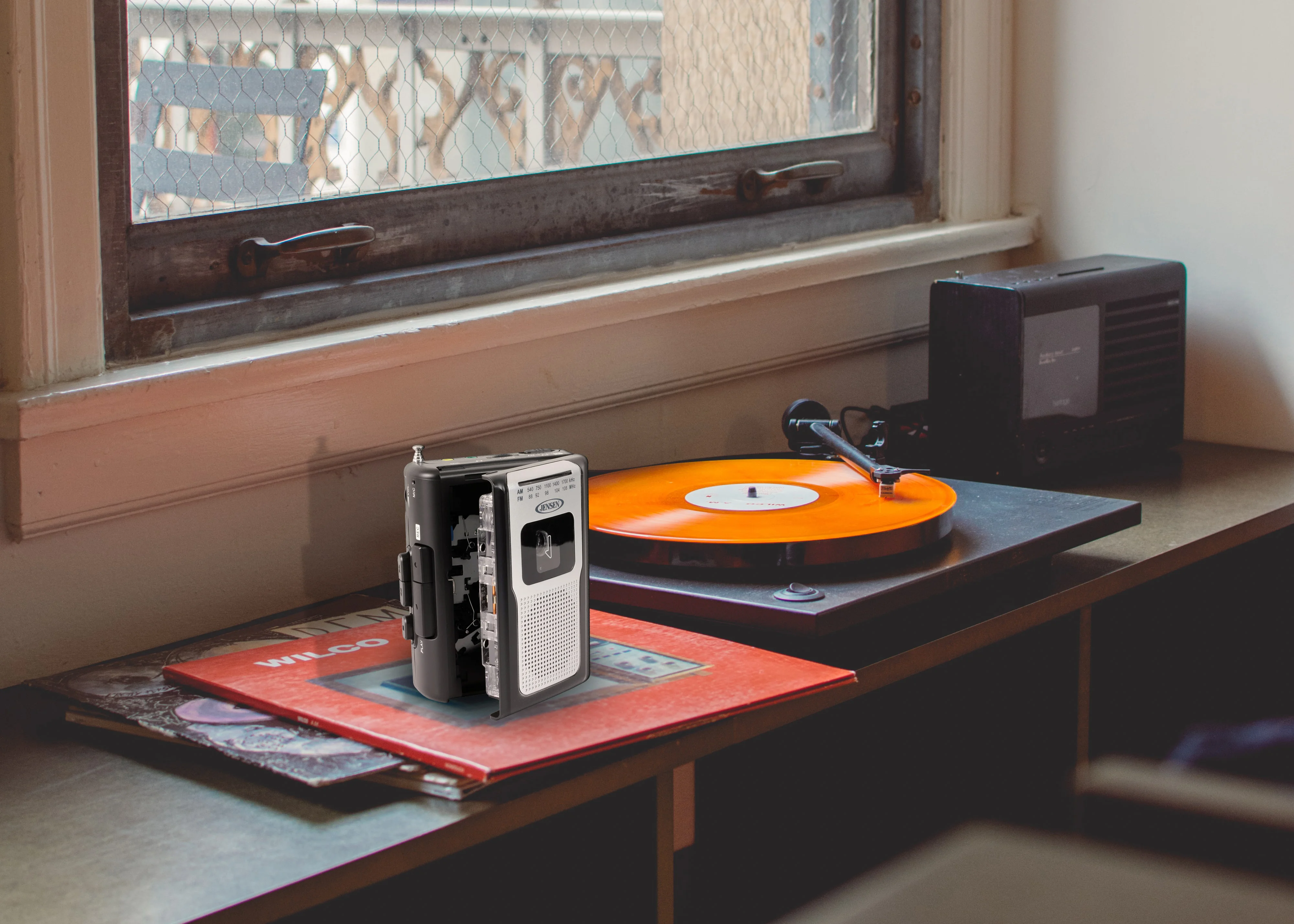 TOMASHI F-318A Portable Cassette Player Tape Recorders FM AM Radio Walkman with Built-in Speaker for News,Music,Language Learnin cassette player