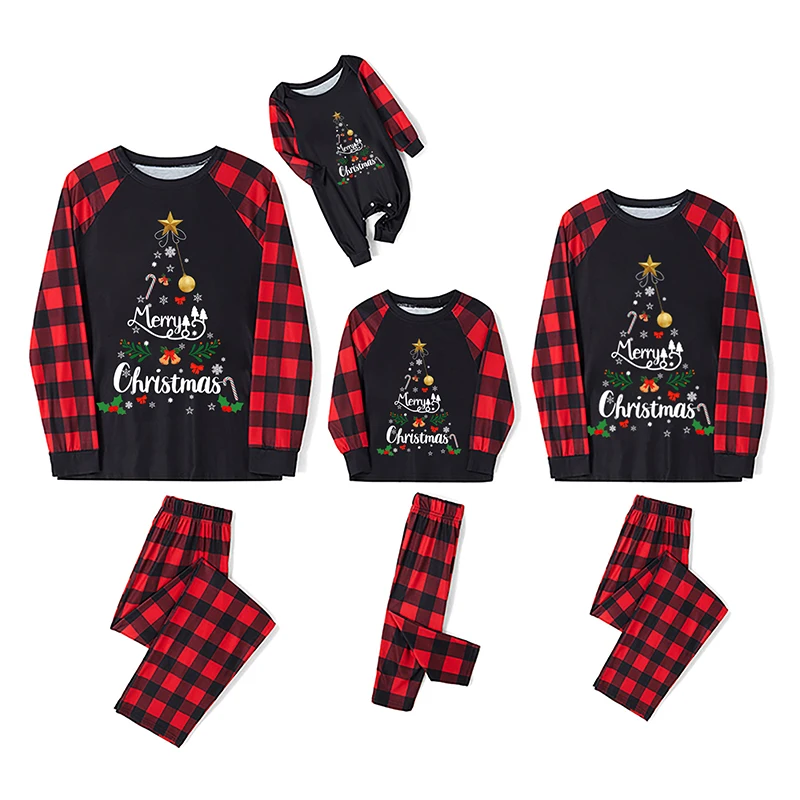 Conjunto de pijamas familiares navideños Blotona 2023 a juego, camiseta de manga larga con estampado de letras y pantalones a cuadros, ropa de dormir para estar en casa