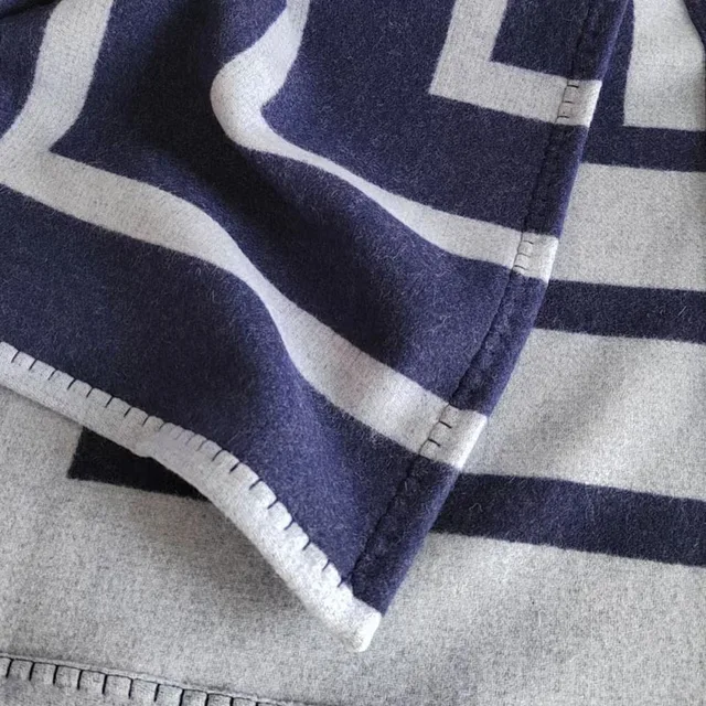 100% Gyapjú Csíkos Takaró Kendő 140*180 Cm -Es Kanapé Dobás Otthoni Dekoráció Meleg Kék Lágy Ágytakaró Szálloda Irodai Napfény - Image 4