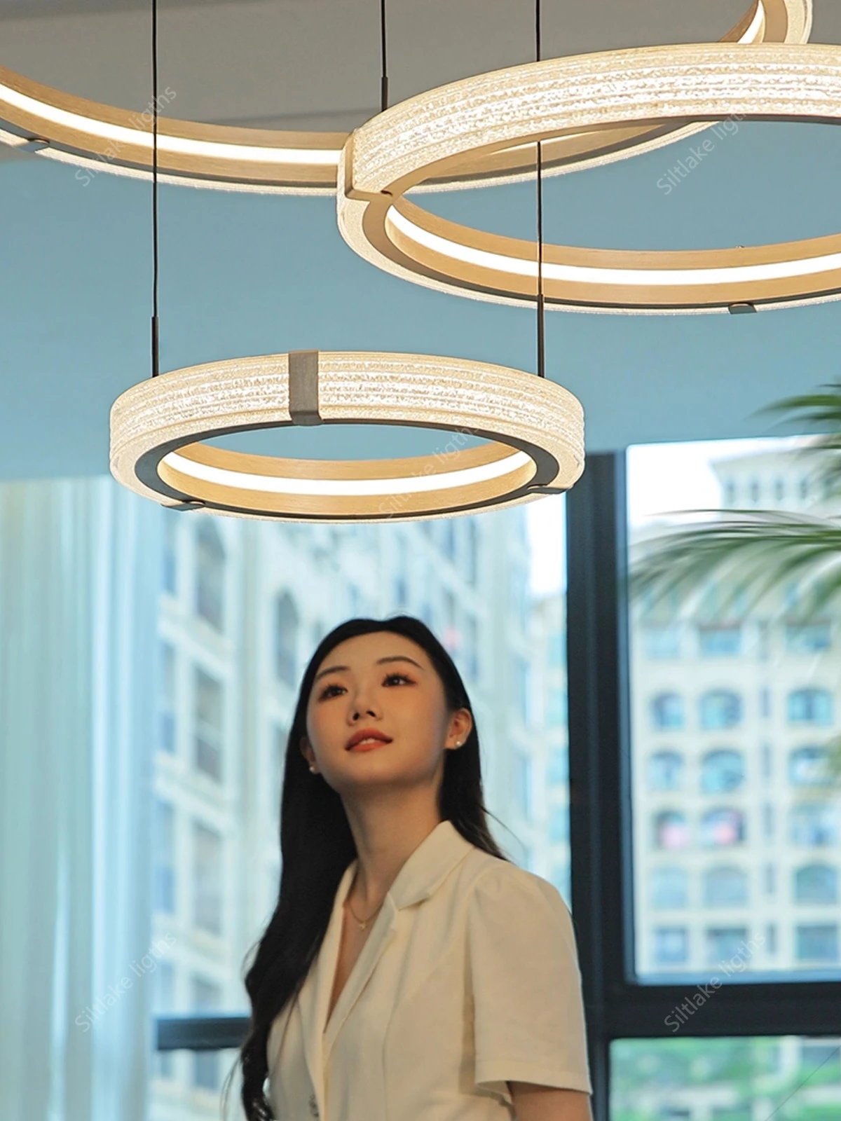 Modern design creative round simple chandelier ring Lights suitable for living room bedroom restaurant home round Pendant Lights 4