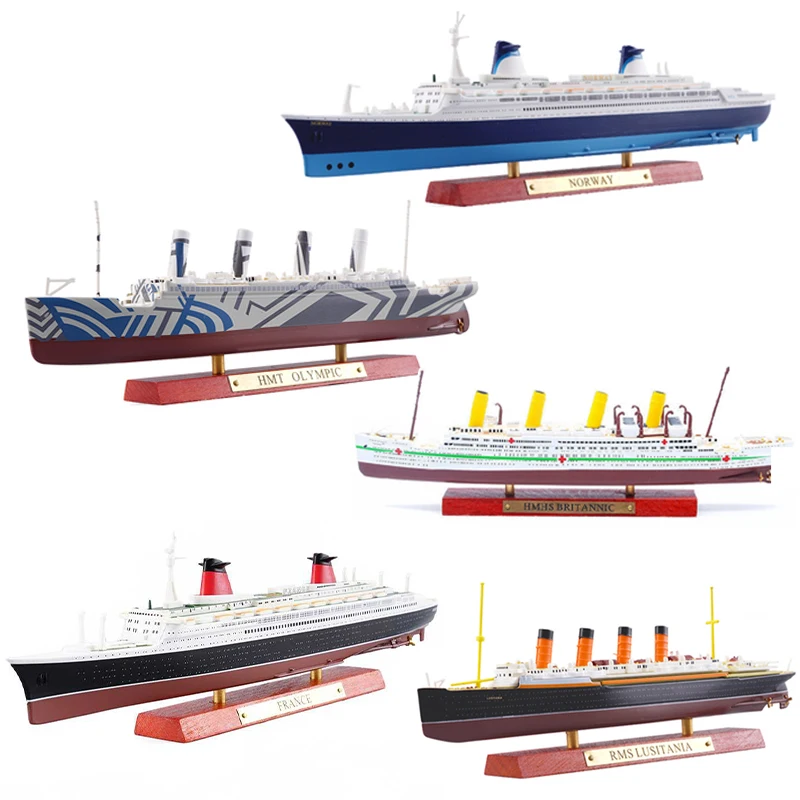 Classics Luxury Cruises Simulation Alloy Ship Model Titanic