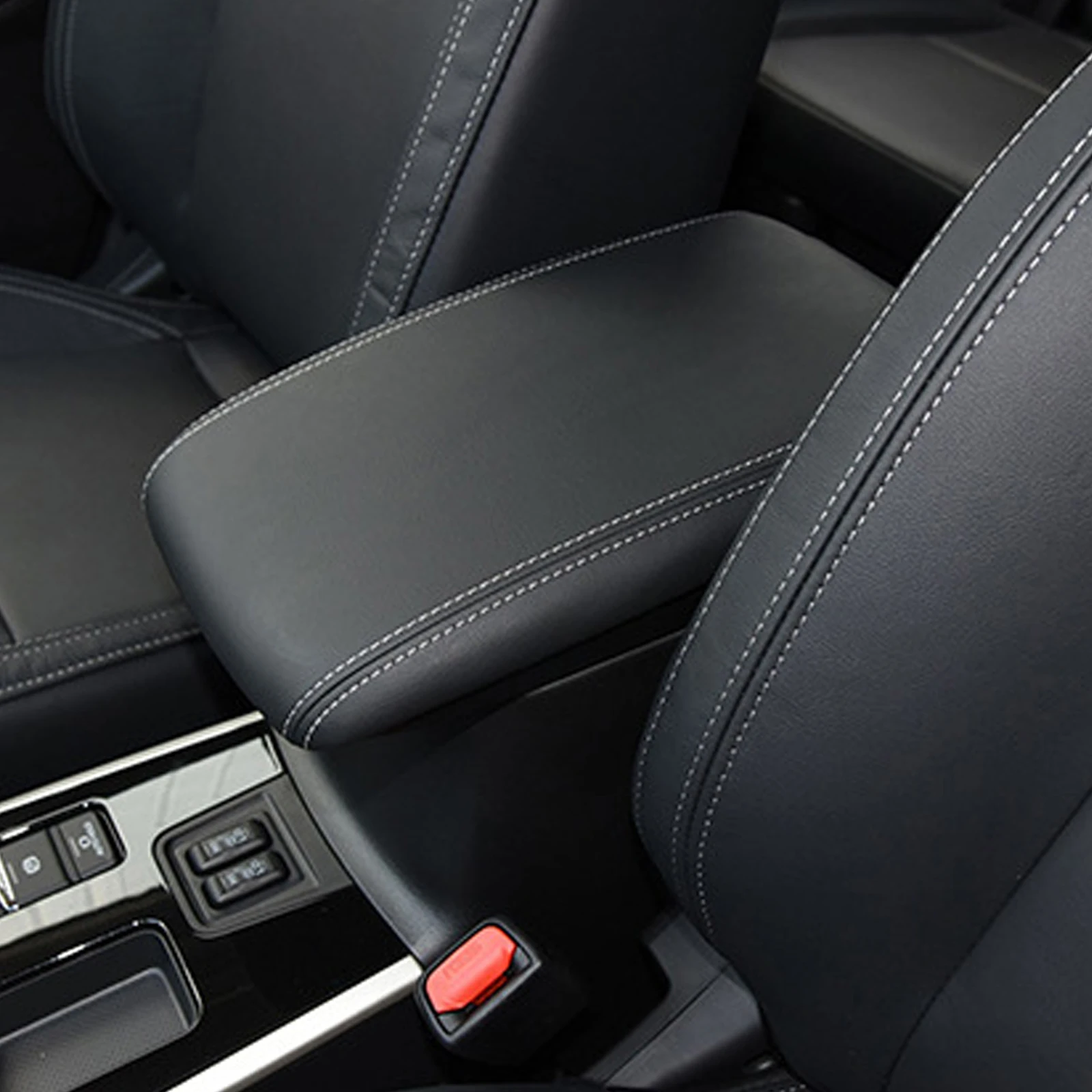 Maßgeschneiderte Auto-Armlehnenabdeckung für Mitsubishi Outlander 2013–2018, Mikrofaser-Leder, wasserdicht und kratzfest, direkte Installation – Detail 2
