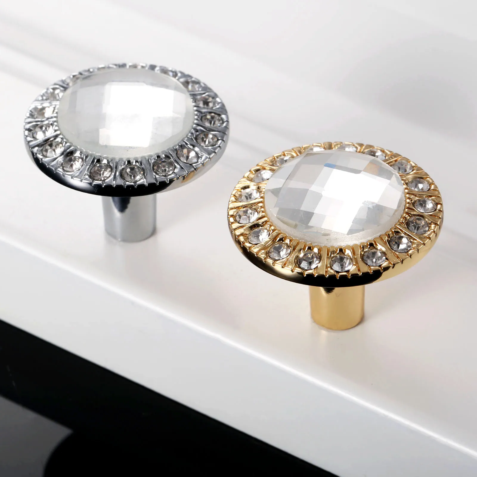 1set Glass Dresser Knob W/screw Crystal Furniture Handles Rhinestone Cabinet Pull Kitchen Door Zinc Alloy Single Hole 3.1cm furniture knobs