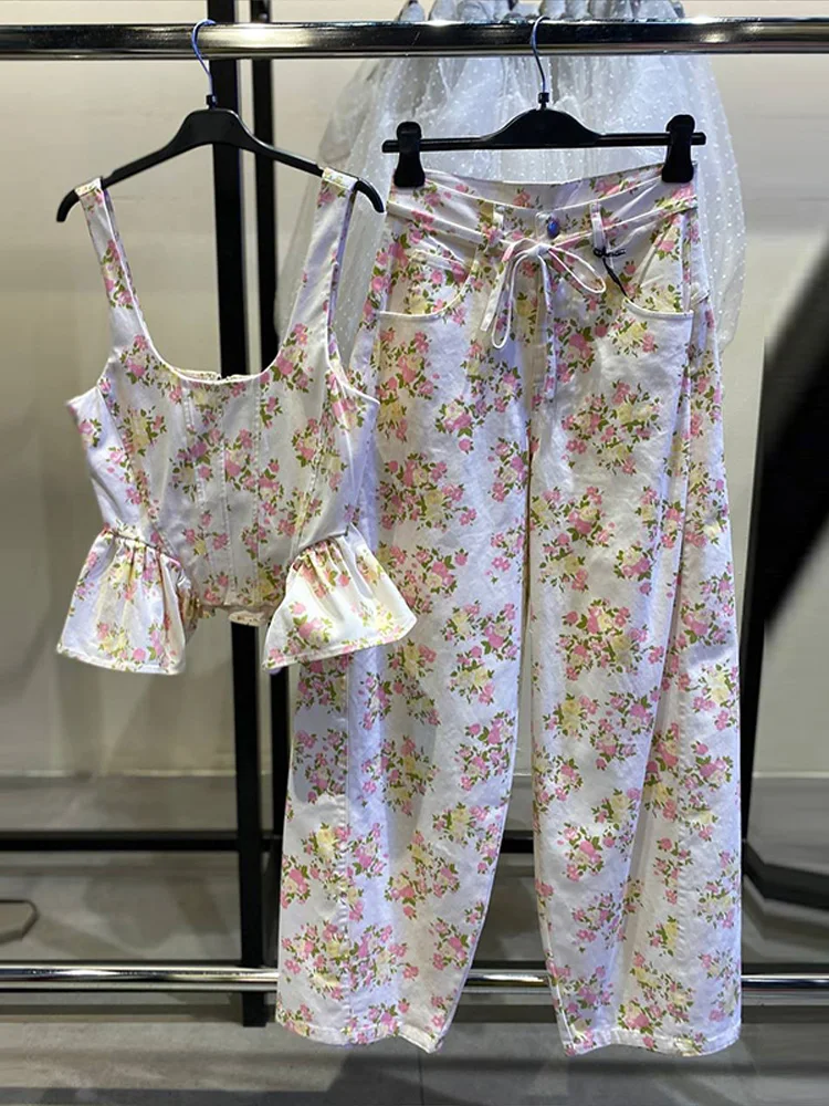 รูปสินค้า ชุดเซ็ตเสื้อแขนกุดและกางเกงลายสวยหรู ฤดูร้อน 2026