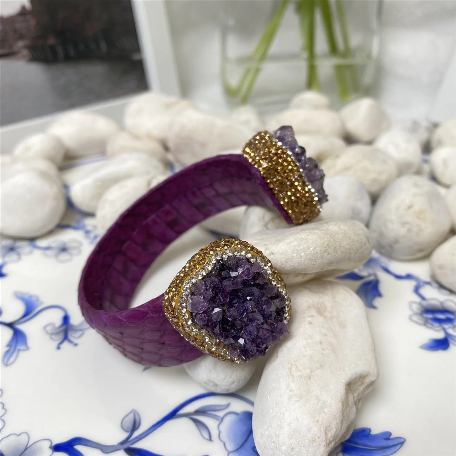 Natural Amethyst Leather Bracelet Ladies Adjustable High Sense Fashion Versatile Exaggerated Exaggerated Jewelry