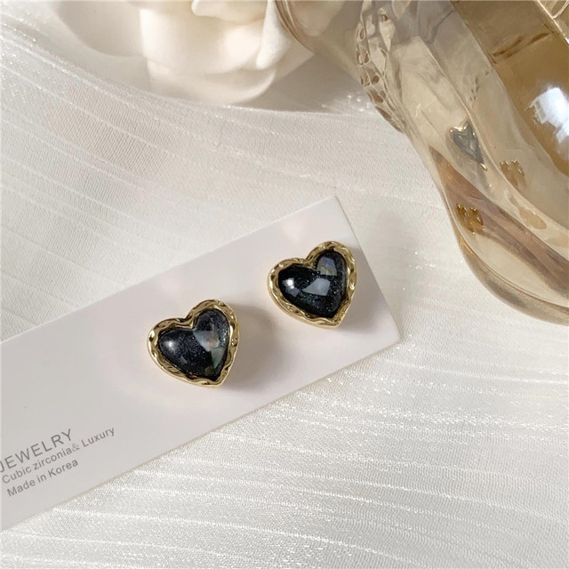 Black Painting Heart Stud Earrings Irregular Big Ear Studs for Women Female Vintage New Trendy Statement Women Jewelry