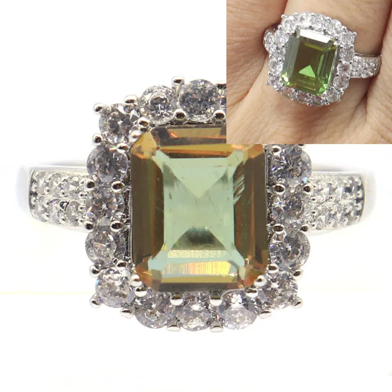 Женские серебряные кольца с александритовым топазом и зултанитом, Размер 15 х1, 3 мм Женские серебряные кольца с александритовым топазом и зултанитом, Размер 15 х1, 3 мм