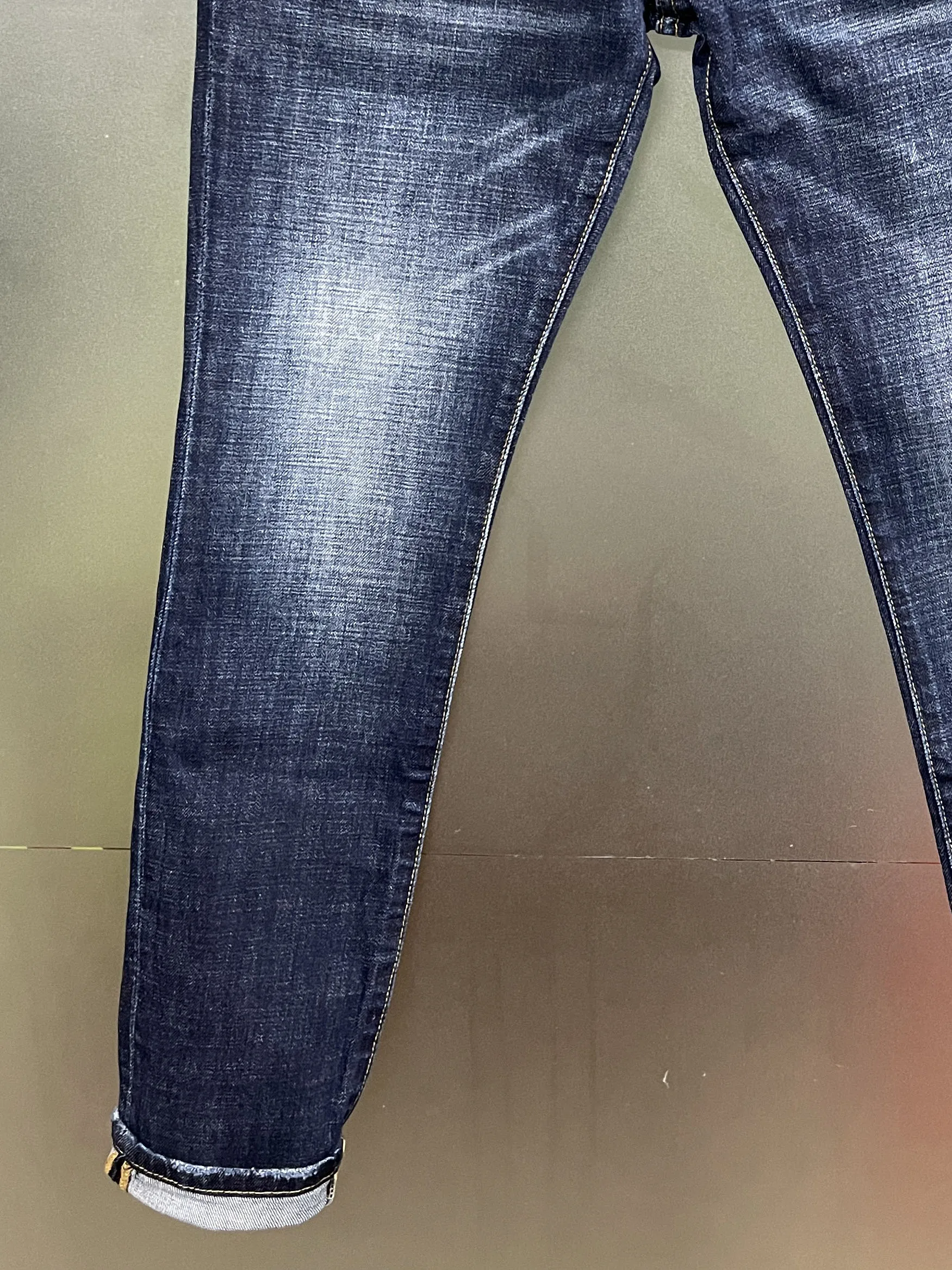 2024 New Fashion Spring/Summer  Men's D2 Jeans Washed and Worn Hole Patches 3D Cut Small Feet Light Grey Pants