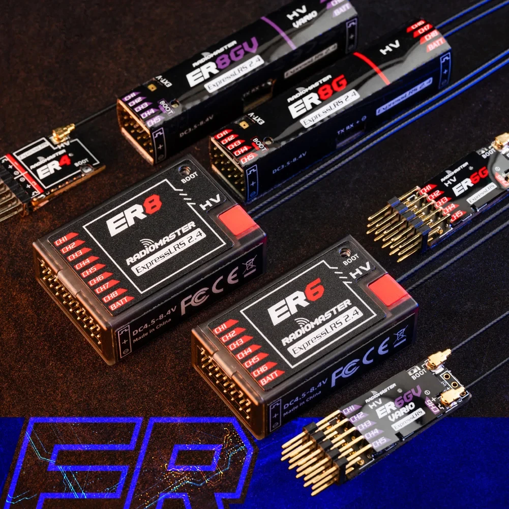 Récepteur ELRS RadioMaster ER6 montrant ses ports et puce, idéal pour drone FPV