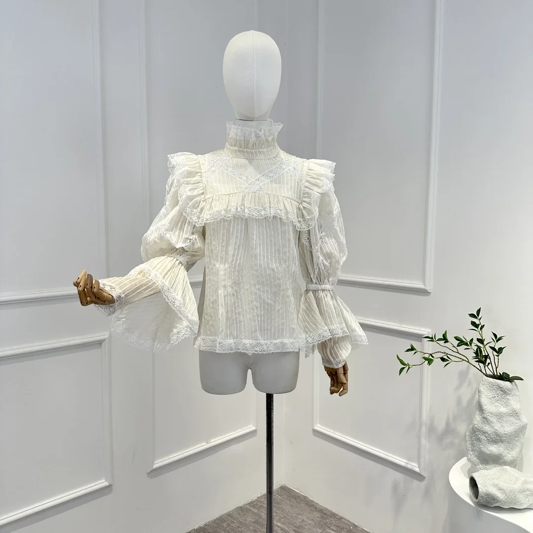 

Women Spring 2024 Sweet Style Heavy Work White Lace Patchwork Pleat High Quality Silk Blouse with Back Buttons