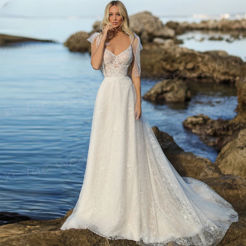 A Line Women's Wedding Dresses Appliques Lace Bride Gowns Spaghetti Straps Backless