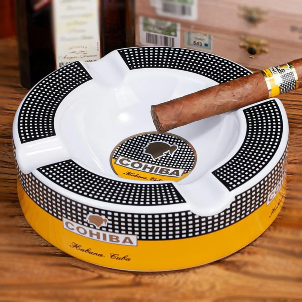 Cigarettes Ashtray Ceramic Ashtray Bone China Cigar Ashtray 4 Holder
