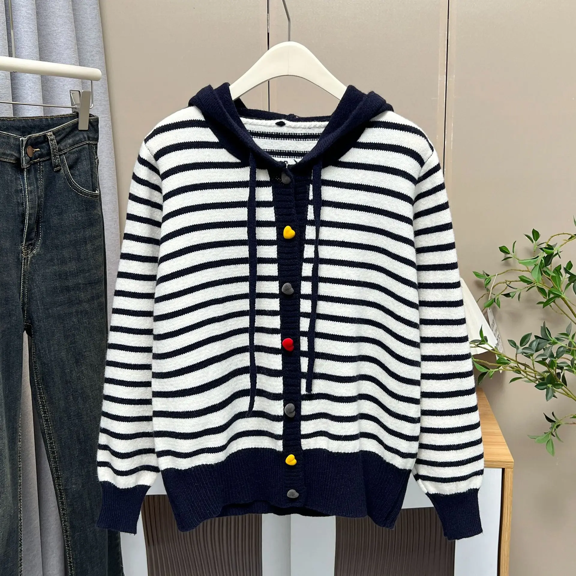 XXXL Fashion Plus Size Women's Knitted Sweater New Autumn Winter Style Of Colorful heart-shaped Buckle Striped Hooded Cardigan