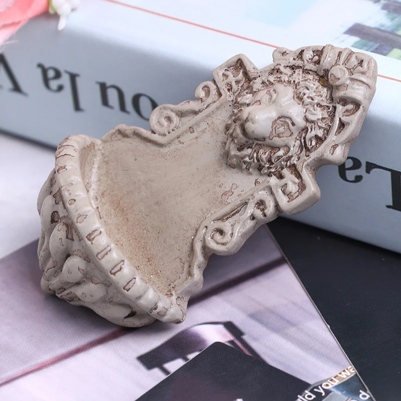 

1Pc 1:12 scale Dollhouse Miniature Mini Accessories Outdoor Lion Head Model Wall Decoration