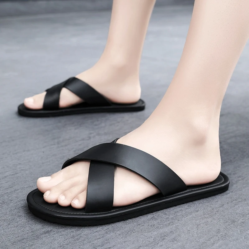 Summer Slippers Men's Lightweight Casual Soft Sole Flat Sole Beach Shoes