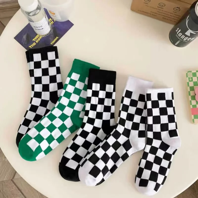 

2022 Korea Harajuku Trend Women Checkerboard Socks Geometric Checkered Socks Men Hip Hop Cotton Unisex Streetwear Novelty Socks