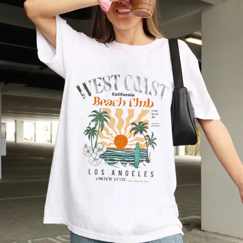 

Retro Beach T-Shirt Clothing Women's Fashion West Coast California Beach Club Pattern Short Sleeve Printed Casual Style T-Shirt.