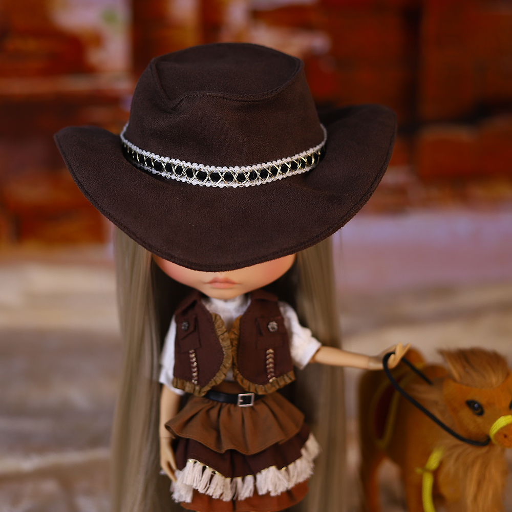 Julietta – Préimh Custom Neo Blythe Bábóg le Gruaig Airgid, Craiceann Donn  \u0026 Aghaidh Ghleoite Neamhlonrach | This Is Blythe Siopa Oifigiúil, image size:1000x1000