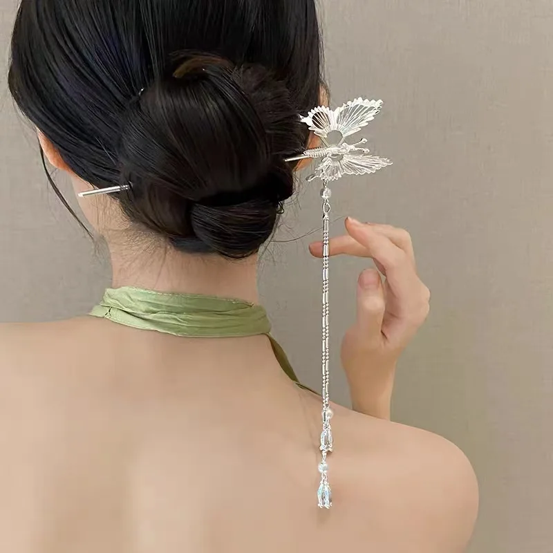 

Sliver Gold Moving Butterfly Hair Stick Vintage Elegant Tassel Butterfly Hairpin Butterfly Bride Jewelry Hair Style Accessories