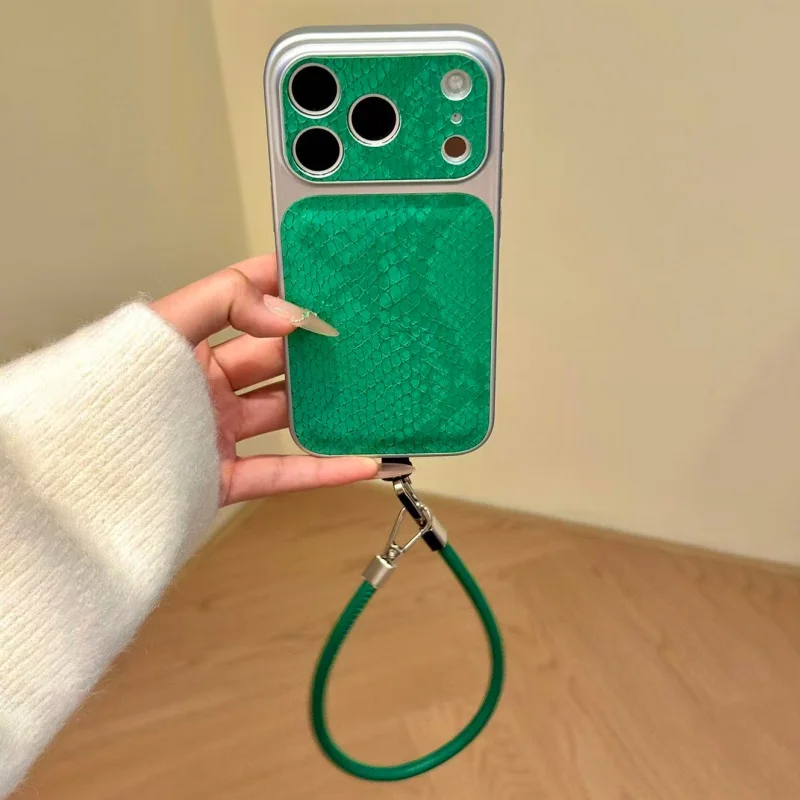 Elegant Snakeskin Leather Lanyard Phone Case - Premium Shockproof Glossy Armor Cover