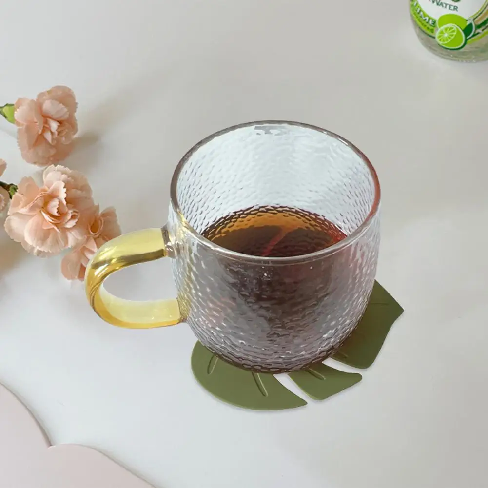 Decorative Dining Table Coaster Cartoon Leaf-shaped Silicone Coaster Set Heat Resistant Dining Table Placemats Easy to Clean