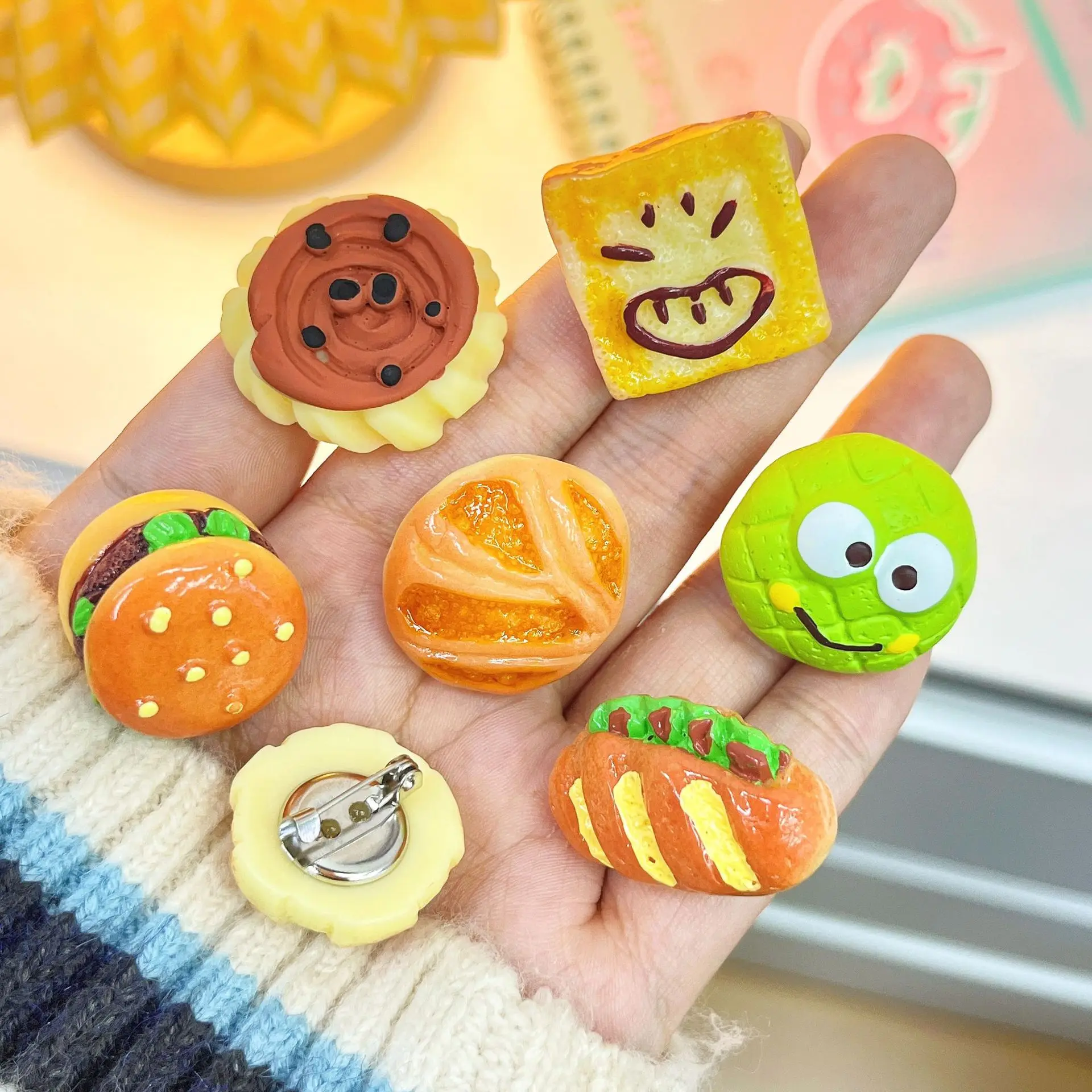 Mini brooch pins clearance