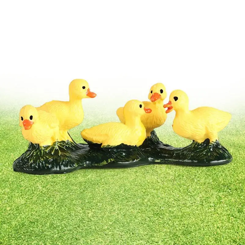 

Animal Garden Statue Ornaments Creative Little Yellow Duck Fountain Statues Figurines Garden Party Decoration Educational Toys