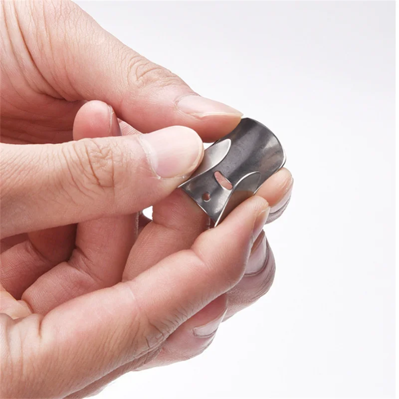4pcs Stainless Steel Finger Guard Finger Hand Cut Hand Protector Vegetable Cutting Protecter Gadgets Kitchen Accessories