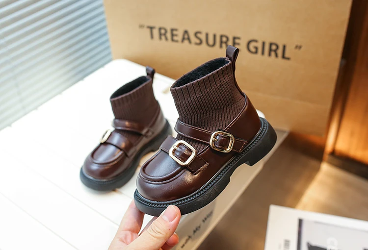 2024 Autunno Inverno Nuovo Bambini Corto Ragazze Moda Casual Soc Stivali Principessa Bambini Tendenza Scarpe in Pelle Nero Versatile_voghion.com