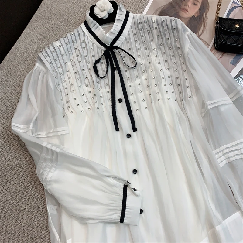 

2023 New Arrival Diamonds Shirts Blouses Women Palace Style White Sweetheart Academy Age Reducing Loose Long Sleeve Top